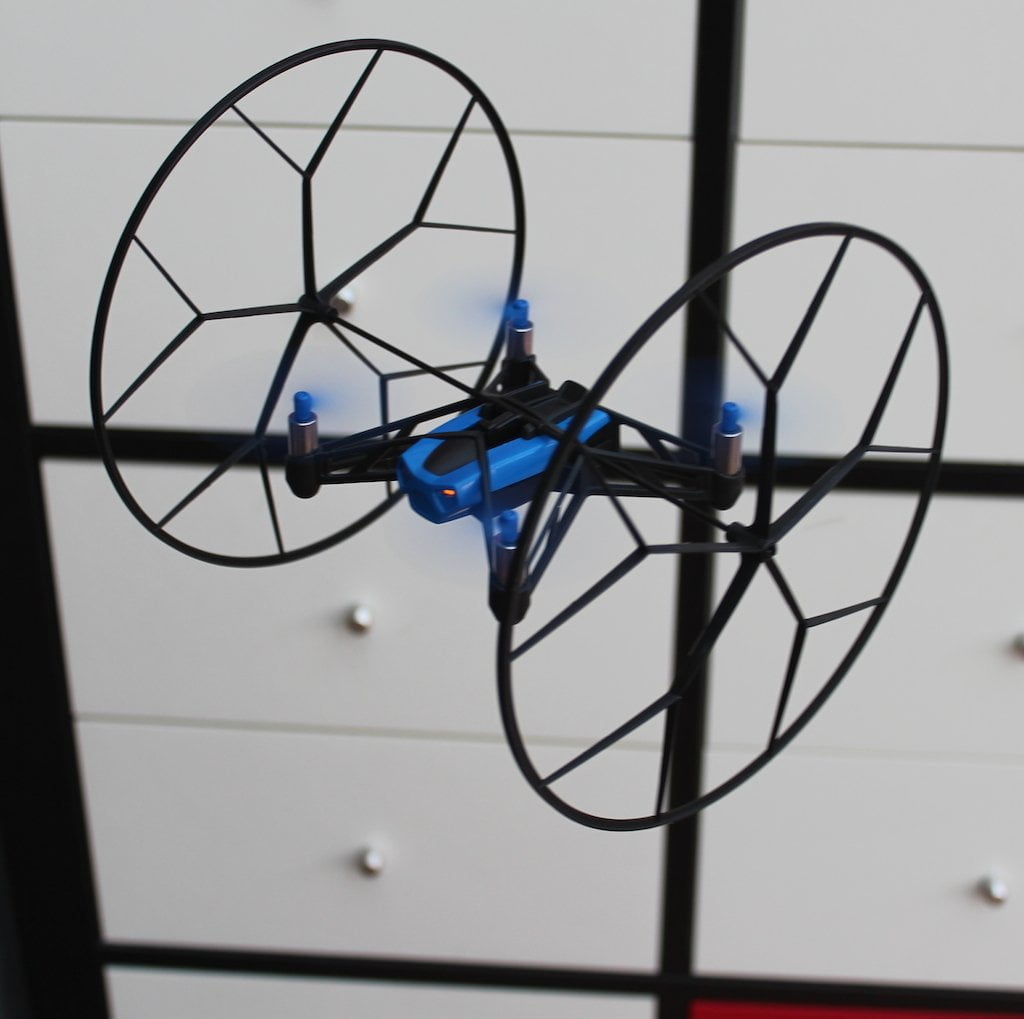 Review: Parrot Mini-drones 37
